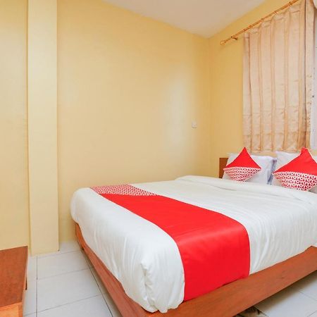 Oyo 2656 Az Zahra Residence Syariah Сурабая Екстер'єр фото