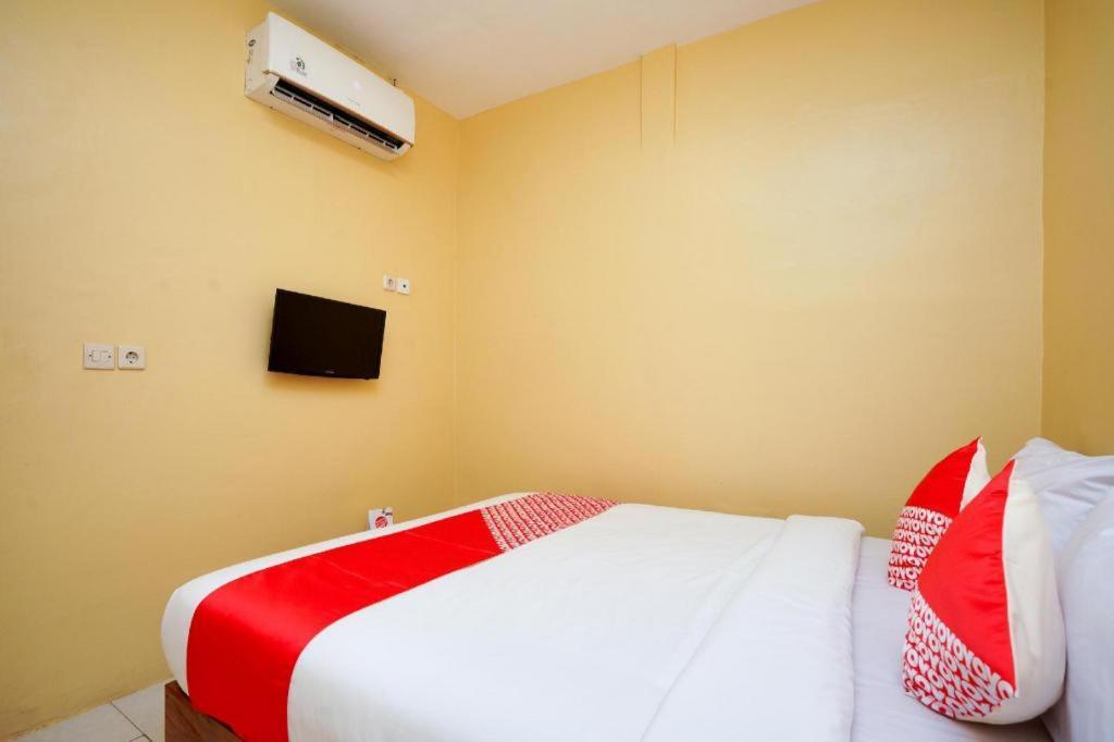 Oyo 2656 Az Zahra Residence Syariah Сурабая Екстер'єр фото
