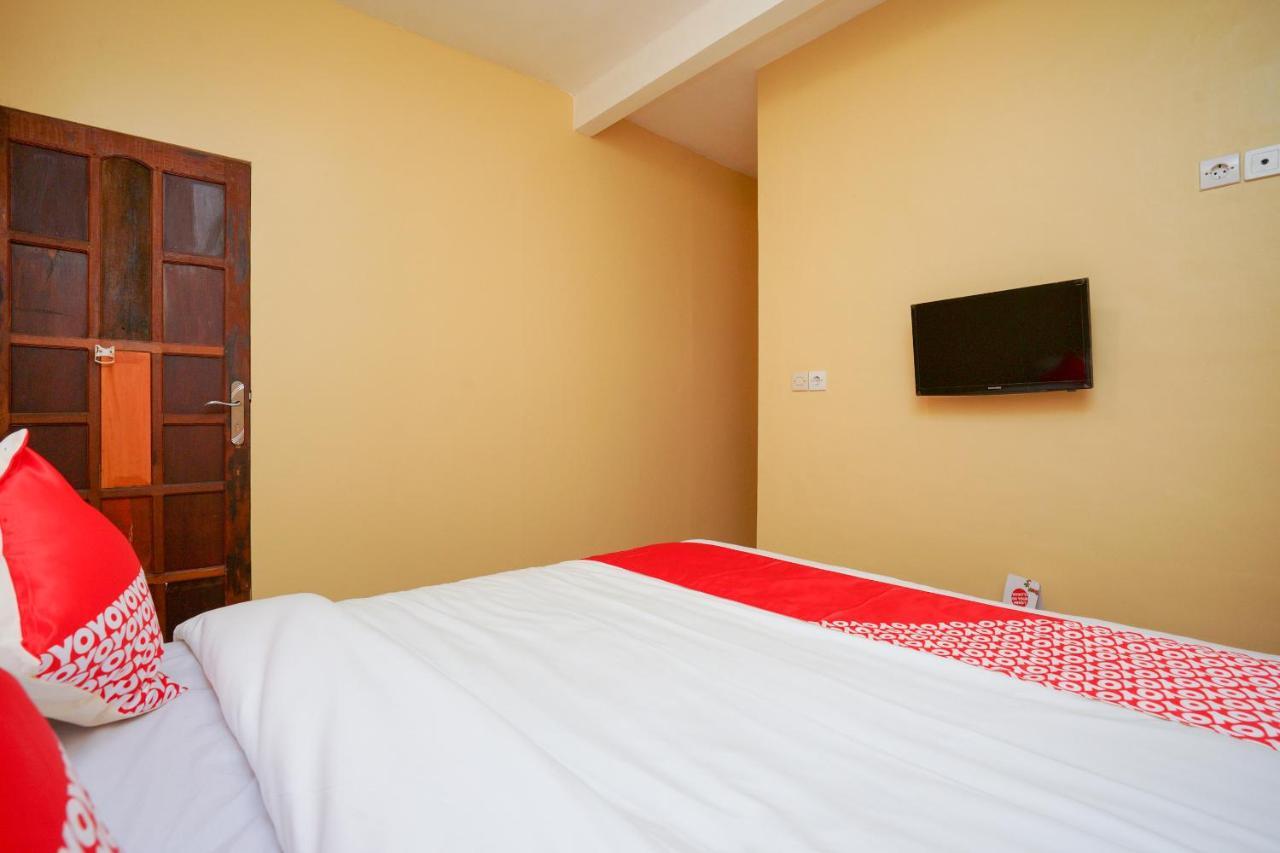 Oyo 2656 Az Zahra Residence Syariah Сурабая Екстер'єр фото