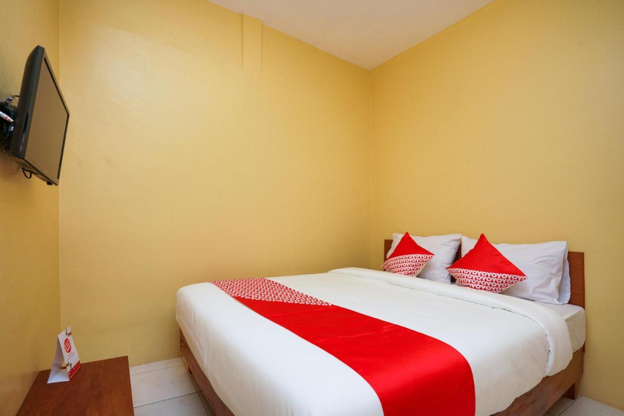Oyo 2656 Az Zahra Residence Syariah Сурабая Екстер'єр фото