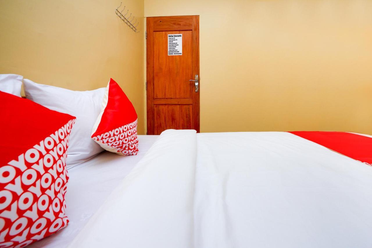 Oyo 2656 Az Zahra Residence Syariah Сурабая Екстер'єр фото