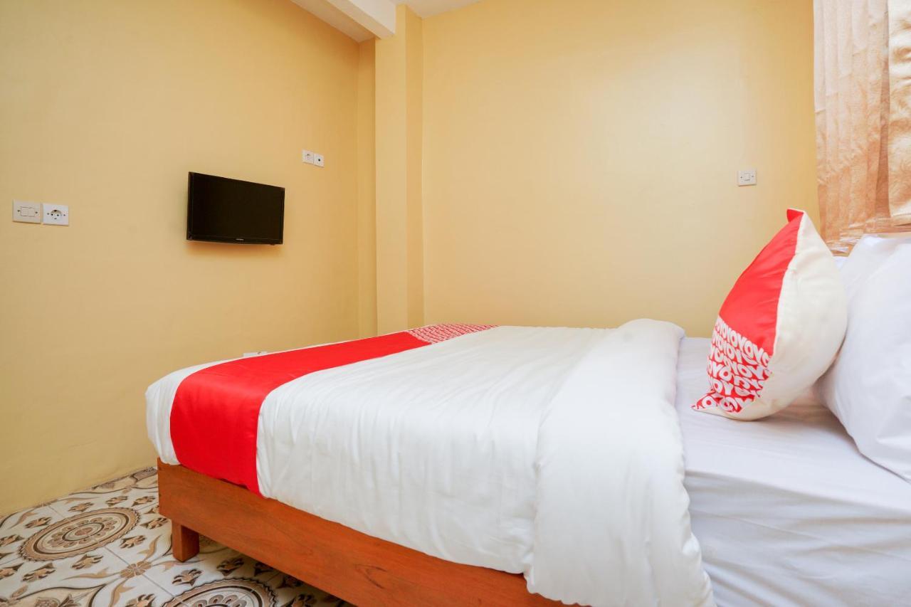 Oyo 2656 Az Zahra Residence Syariah Сурабая Екстер'єр фото